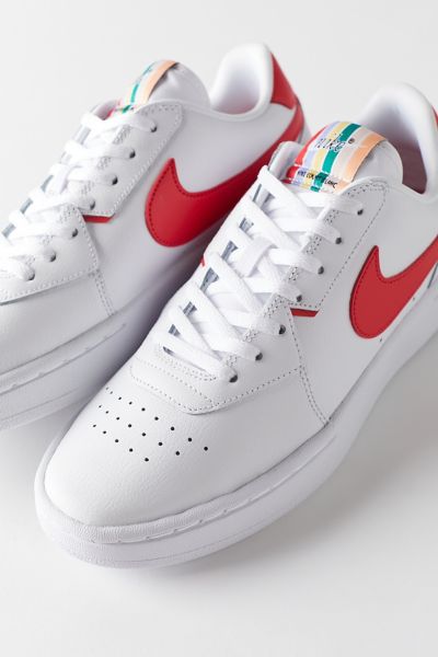 nike blanche et verte