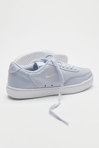 court vintage premium sneaker