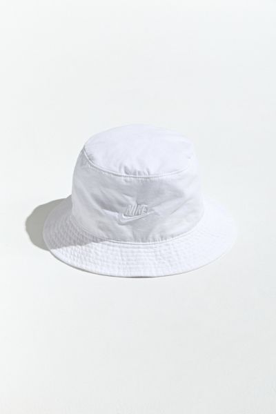 nike bucket hat white