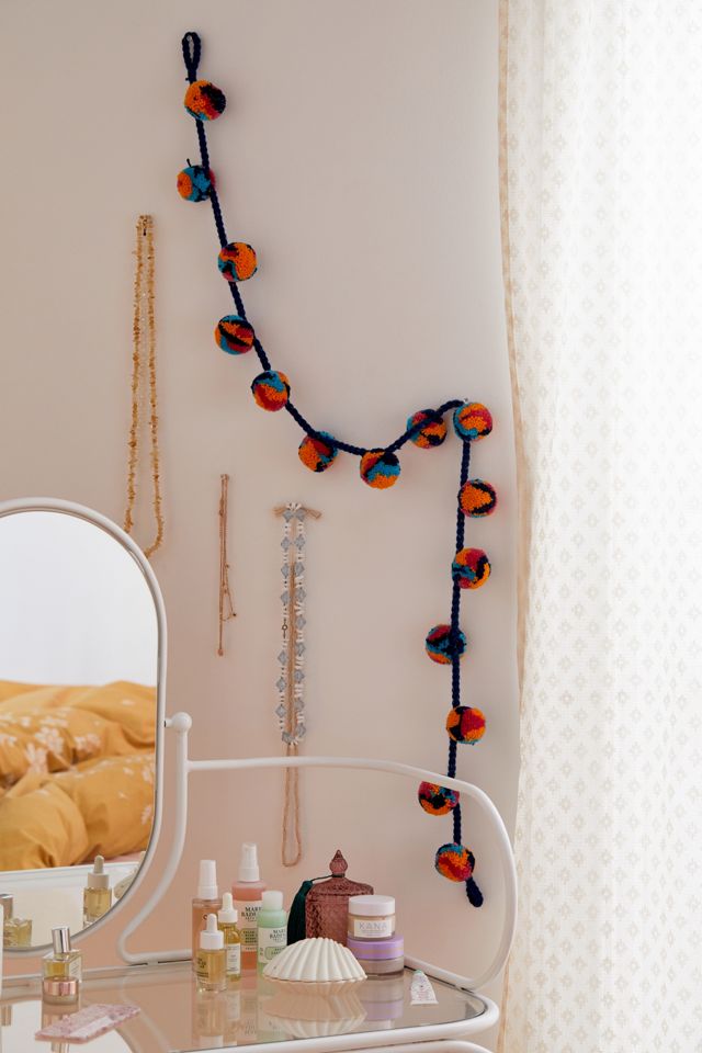 Pompom Garland Urban Outfitters