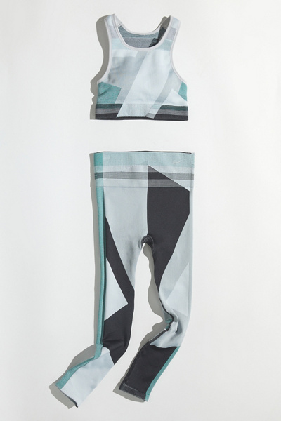 nike sculpt icon clash