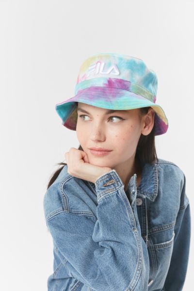 urban outfitters fila bucket hat