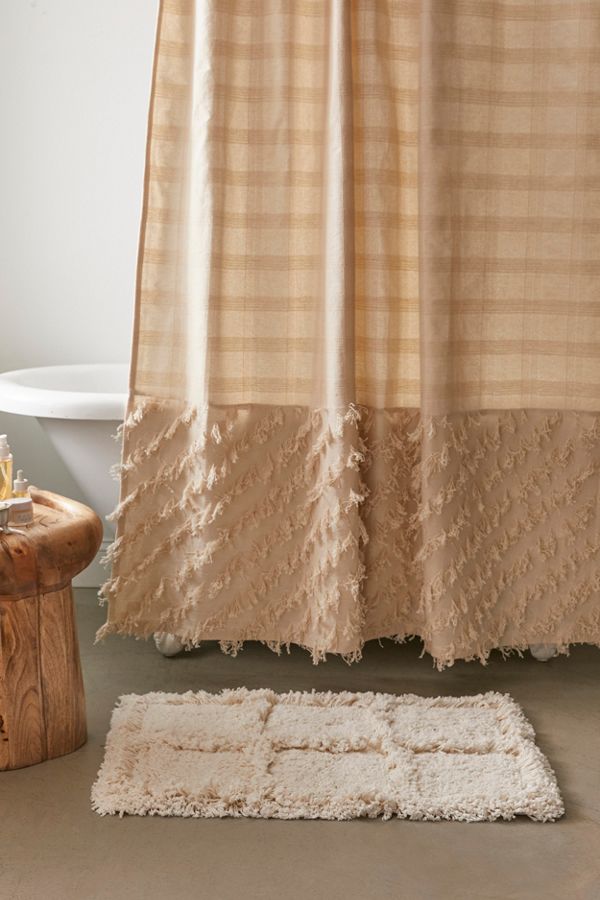 Slide View: 2: Shaggy Grid Bath Mat