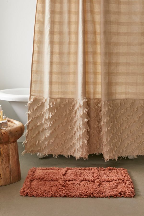 Slide View: 2: Shaggy Grid Bath Mat