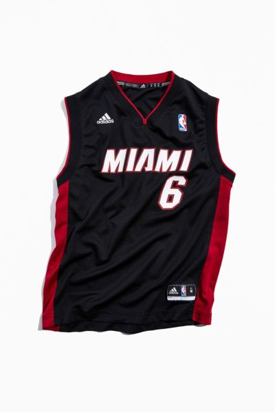 lebron james miami heat jersey