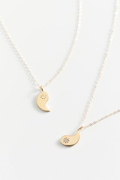 Merewif Yin Yang BFF Necklace Set | Urban Outfitters