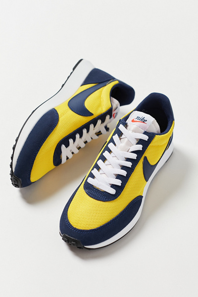 lime green sneakers nike