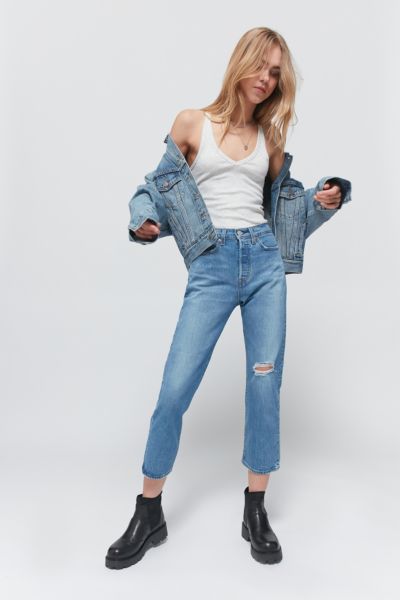 urban outfitters levi's wedgie