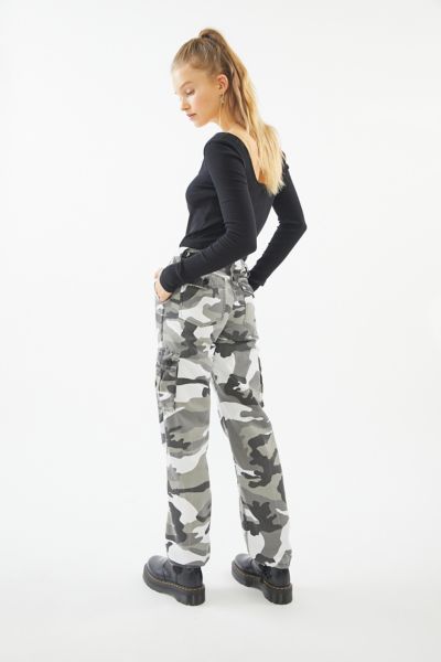 urban renewal camo pants