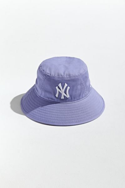 new era yankees bucket hat