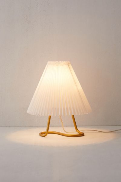 urban outfitters table lamp