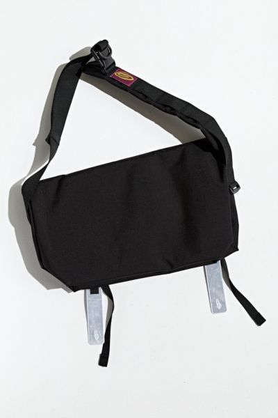 urban outfitters messenger bag
