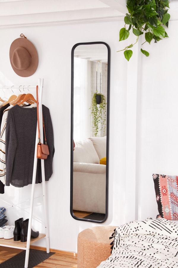 Slide View: 1: Hub Mirror