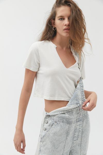 bdg arcadian notch neck cropped tee