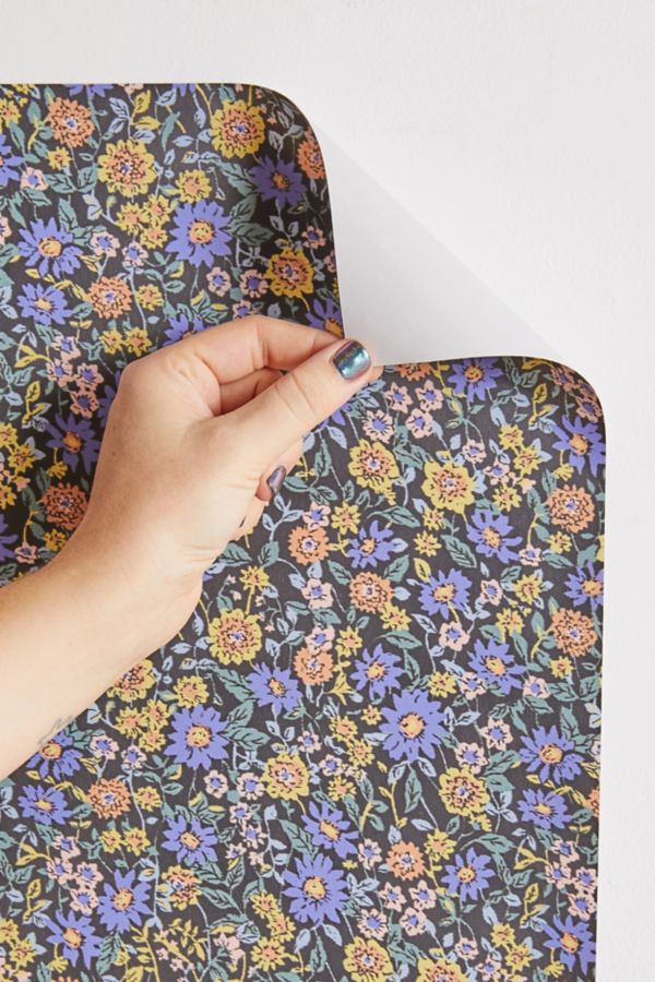 Slide View: 3: Beaute Floral Removable Wallpaper