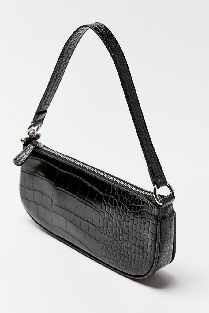 uo chain accent croc shoulder bag