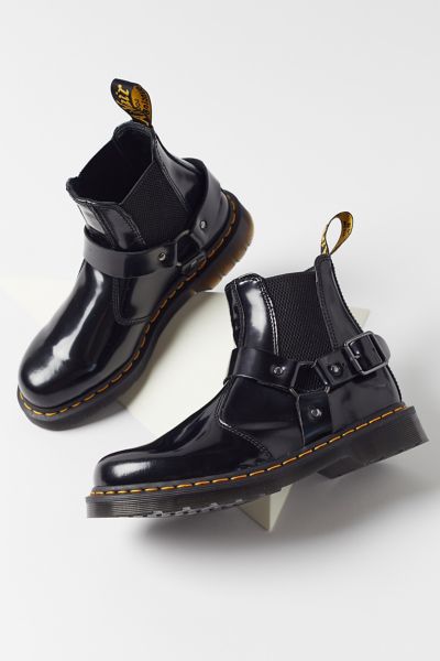 dr martens wincox black