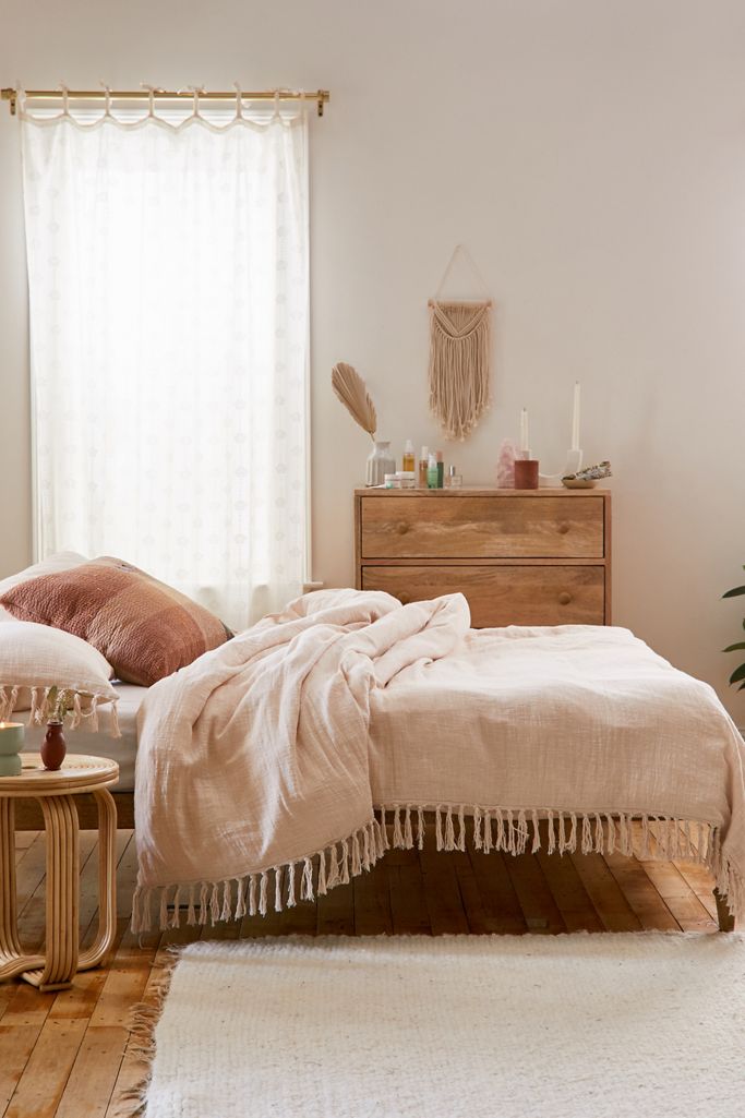 Kara Cozy Slub Tassel Duvet Cover Urban Outfitters Canada