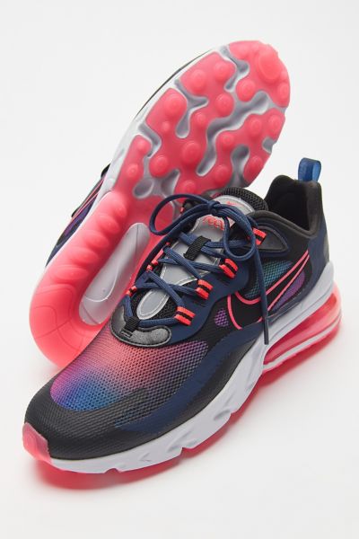 Nike Air Max 270 React SE Women's Sneaker | Urban Outfitters