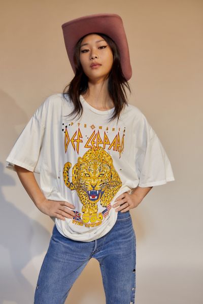 urban outfitters def leppard