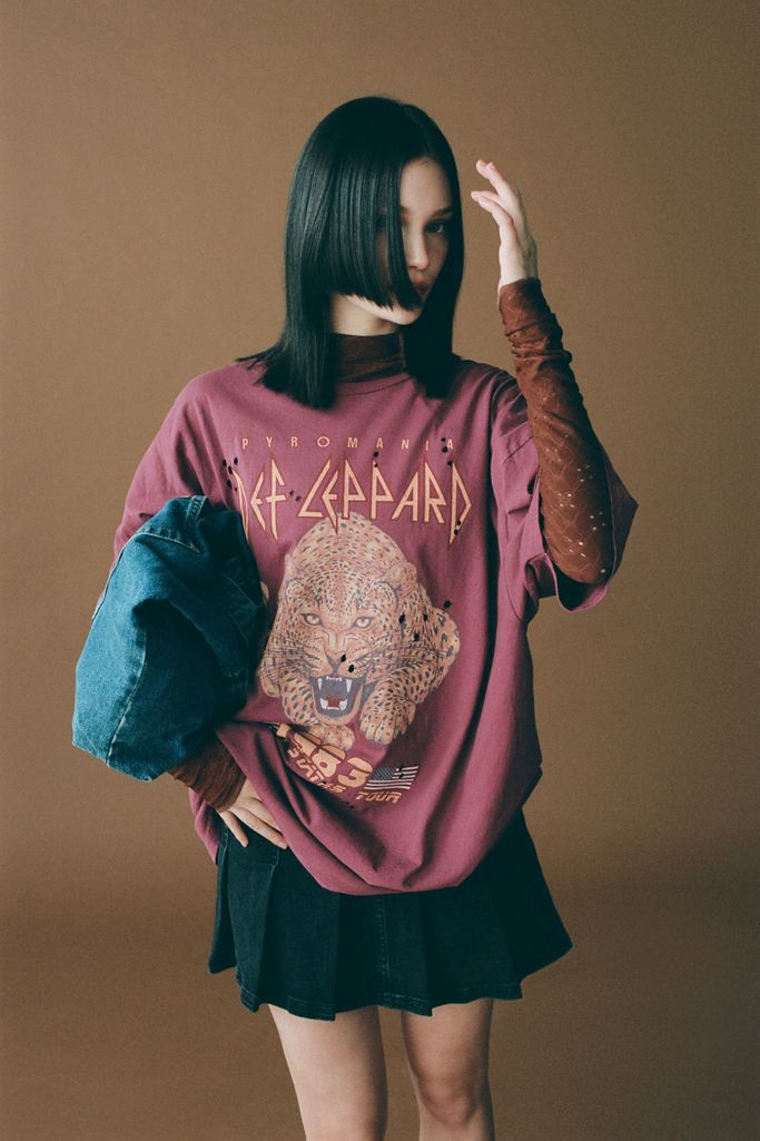 urban outfitters def leppard t shirt