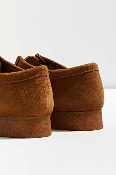 clarks wallabees urban outfitters