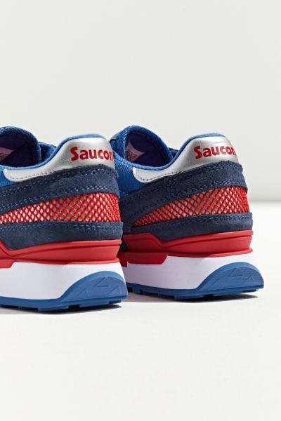 urban outfitters saucony