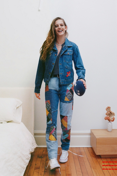 urban outfitters high waisted mom jeans