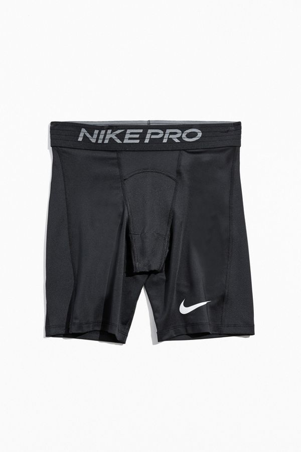 Nike Pro Training Short | Urban Outfitters