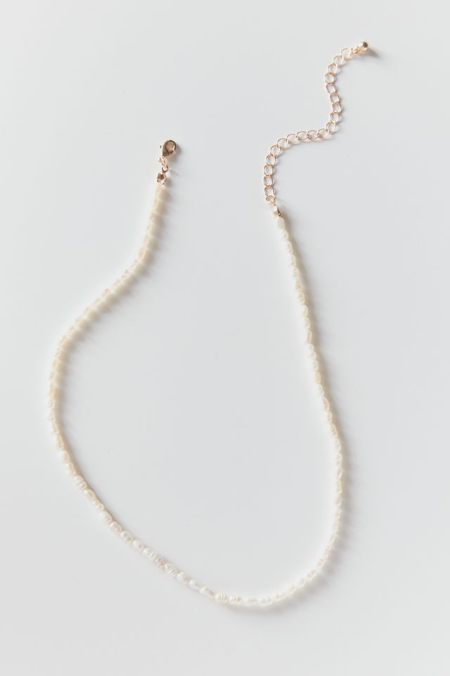 Charlotte Freshwater Pearl Necklace | Urban Outfitters