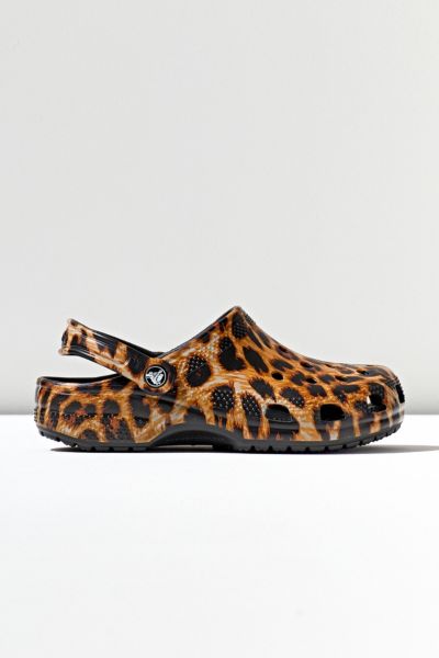 crocs leopard clogs