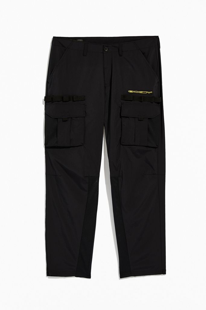 Oakley Stretch Logo Cargo Pant | Urban Outfitters