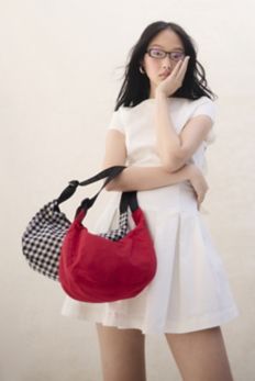 Slide View: 1: BAGGU Medium Nylon Crescent Bag