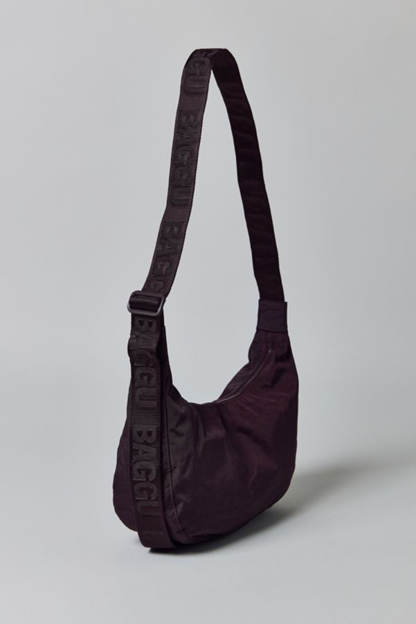 Slide View: 3: BAGGU Medium Nylon Crescent Bag