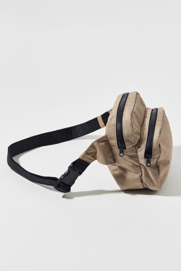 Slide View: 3: BAGGU Fanny Pack