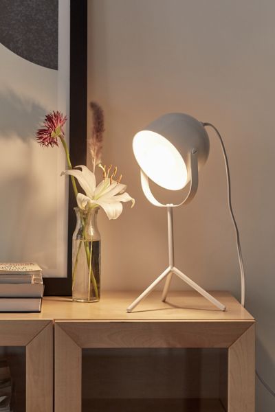 urban outfitters desk lamp