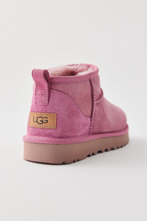 Slide View: 4: Bottine UGG Classic Ultra Mini