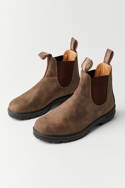 urban outfitters blundstone