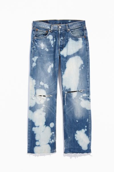 levi's busted knee jeans