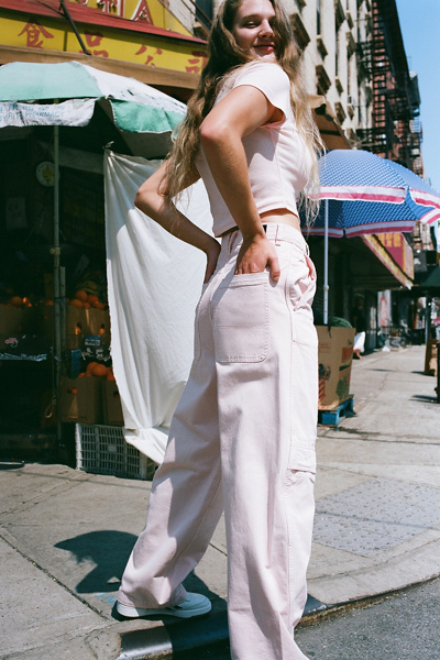 urban outfitters pink jeans