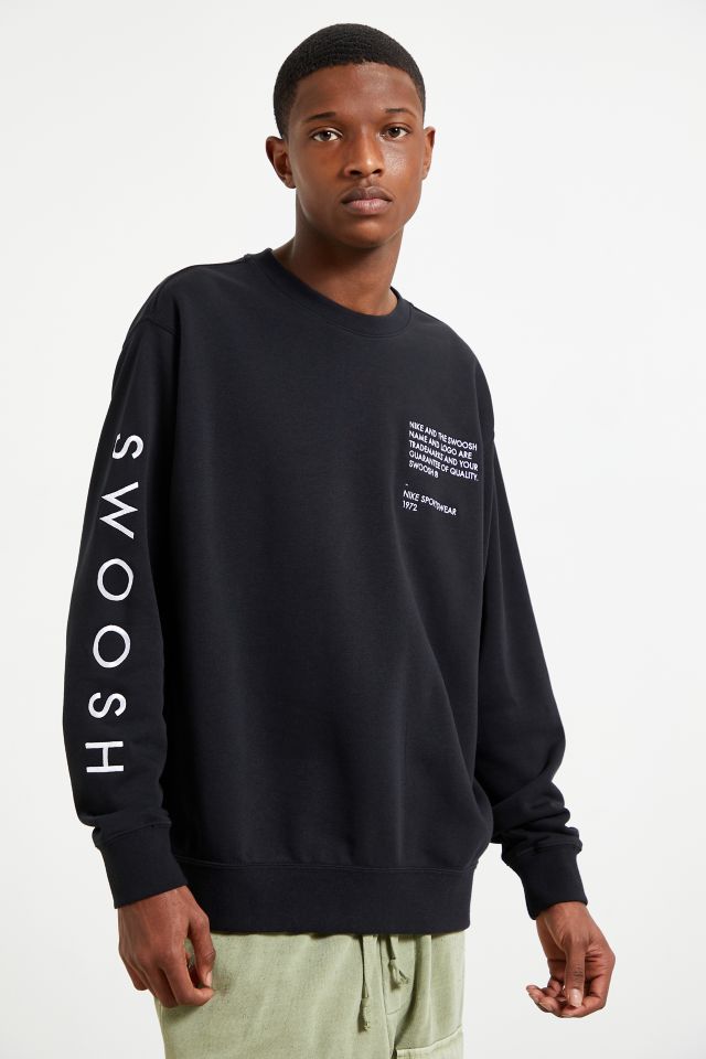 Nike Sportswear Swoosh Crew Neck Sweatshirt | Urban Outfitters