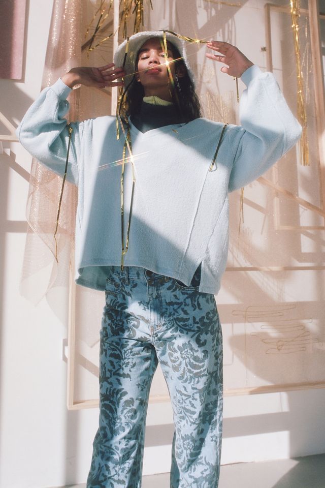 Uo Lillu V Neck Pullover Top Urban Outfitters