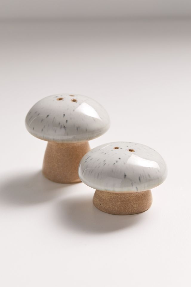 Mushroom Salt And Pepper Shaker Set Urban Outfitters