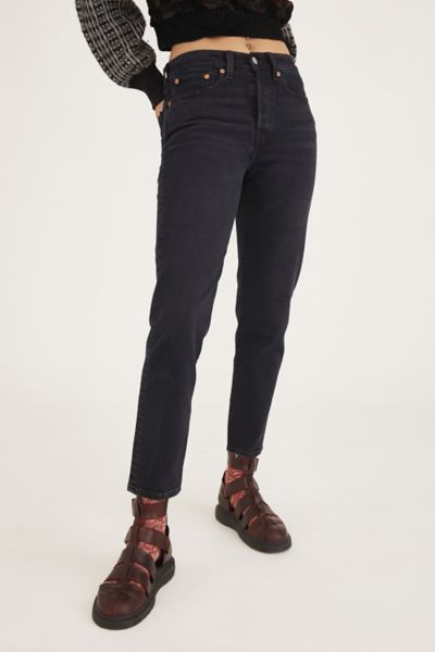 levi's black wedgie jeans