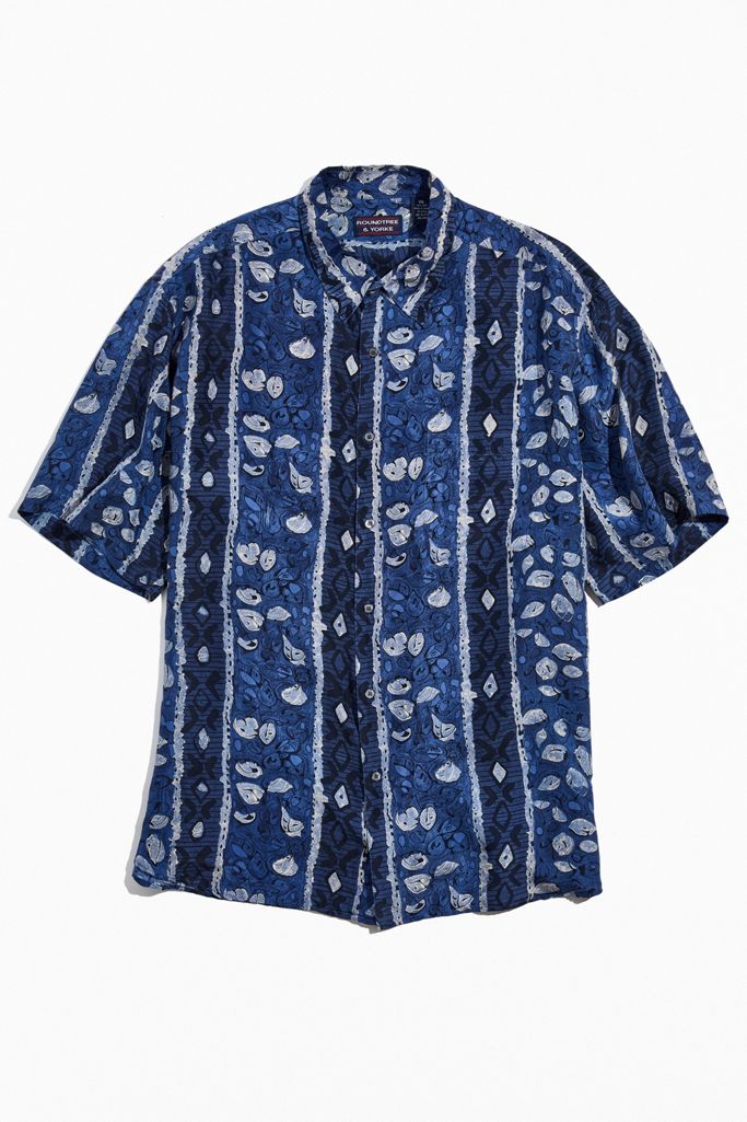 Vintage Blue Paisley Silk Short Sleeve Button-Down Shirt | Urban Outfitters