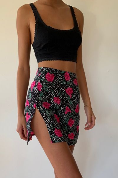 Motel Shenka Satin Mini Skirt | Urban Outfitters