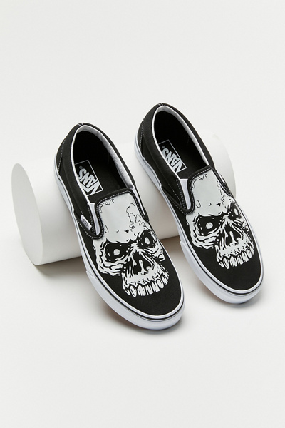 vans skull slip ons