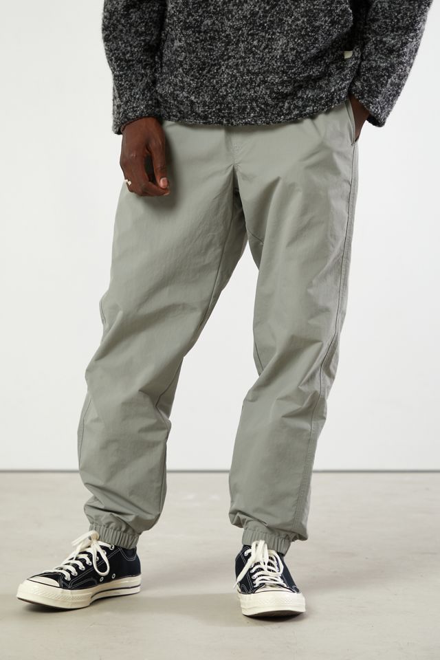 Standard Cloth Oliver Nylon Windpant | Urban Outfitters