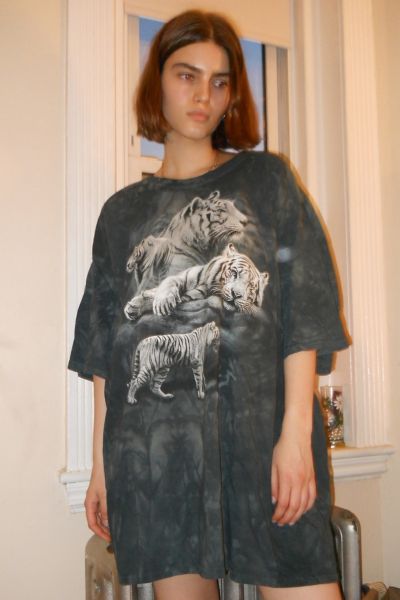 urban outfitters tiger shirt