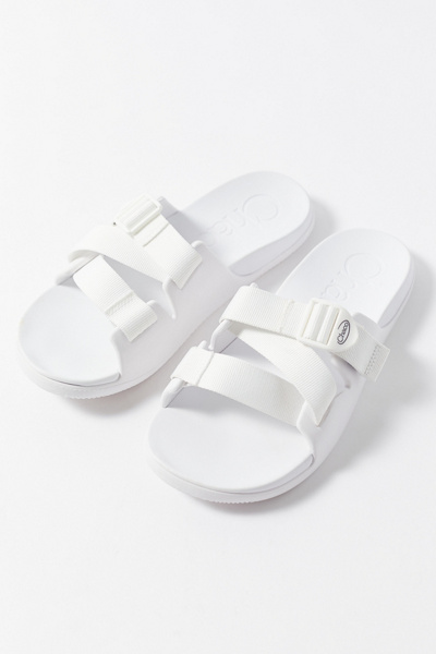 urban outfitters chacos